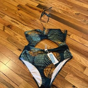 NTW CUPSHE one piece. Very sexy!